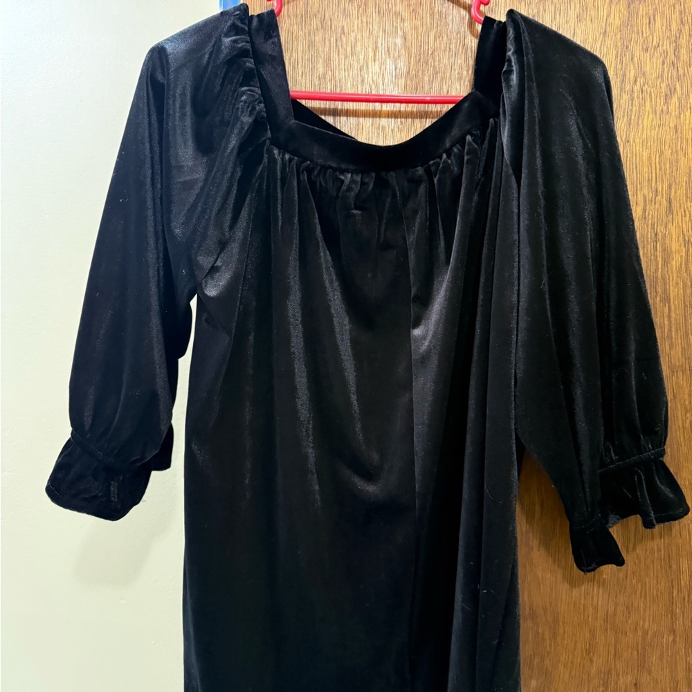 Elegant Black Velvet Women's Blouse